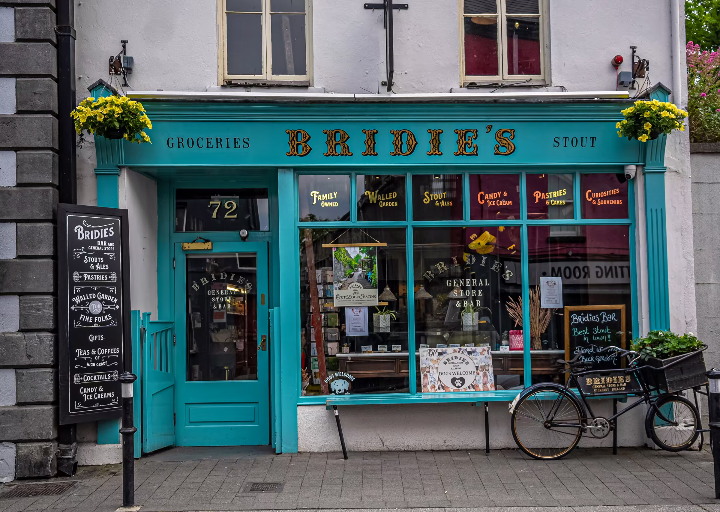 Bridie's — Hand-Painted Signs